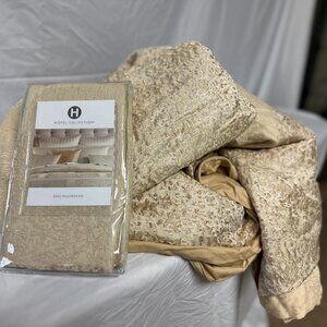 Hotel Collection Gold King Duvet